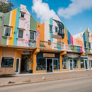 https://bon-business-hotel.comcaribbean.com